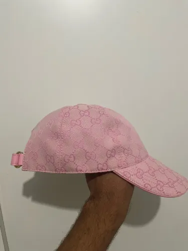 Boné Gucci rosa