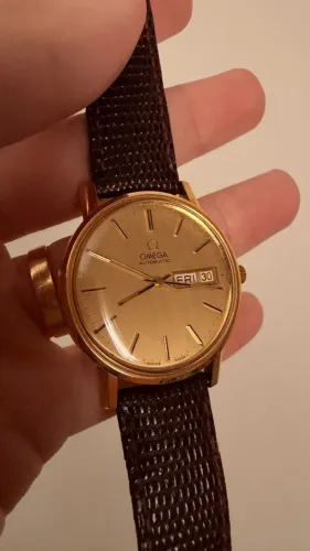 Omega Genève Automático Dia-Data Vintage anos 70 Revisado