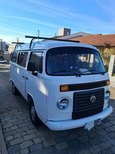 Volkswagen Kombi Standard 1.4 MI Total Flex 8V 2011