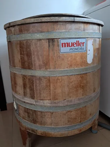 Lavadora de Roupas Mueller Pioneira de Madeira 127V - Funcionando perfeitamente