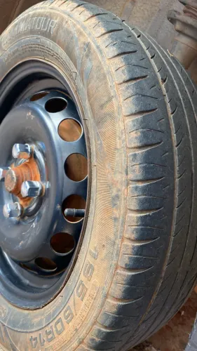 Vendo urgente rodas e pneus 14 185/60