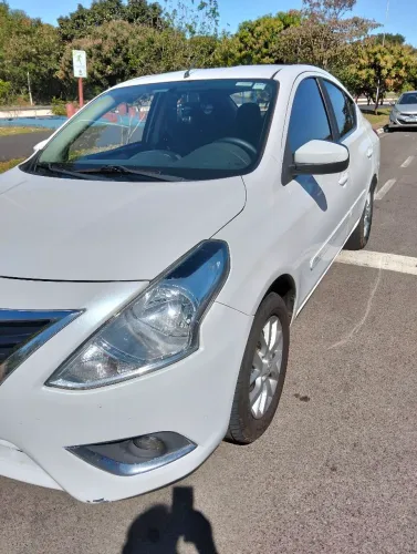 Nissan Versa SV 1.6 16V Flexstart 4P Aut. 2017