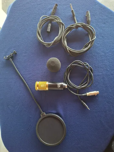 Microfone LeBoss - Cabos XLR Santo Ângelo