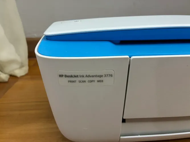 Impressora HP Deskjet Ink Advantage 3776 - Com Comunicação Wi-Fi + kit de tintas