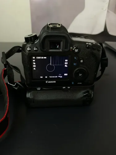 Quero vender uma câmera Cânon 6D usada