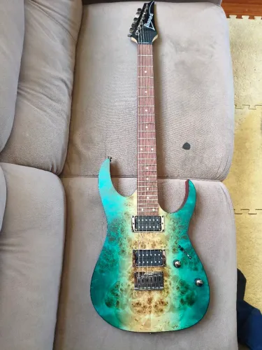 Guitarra ibanez RG421PB