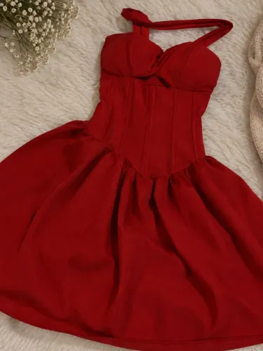 Vestido estilo princesa vermelho