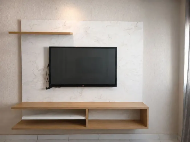 Painel de MDF para TV com Rack Suspenso
