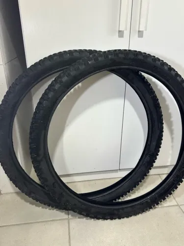 Vendo Par Pneu Cravudo Aro 26 2.30 Vee Ruber