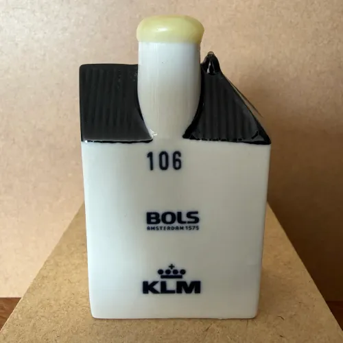 03 casinhas de porcelana KLM + brindes