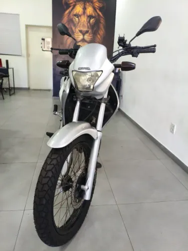 Honda NX-4 Falcon 400cc.