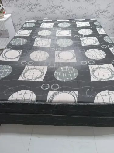 Vendo cama box de casal