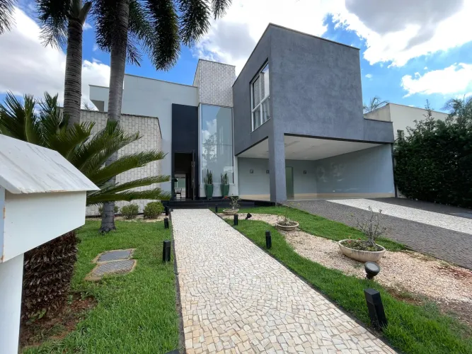 Oportunidade única no Portal do Sol I Residência de Alto Padrão!