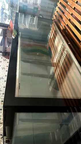 Vitrine Refrigerada Confeitaria Vidro Reto Preta Seminova