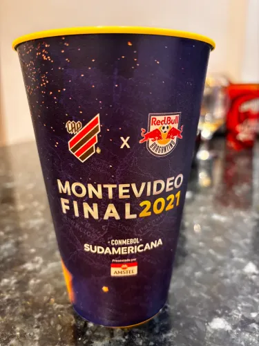 RARIDADE!!! COPO DA FINAL DA COPA SULAMERICANA 2021 COMPRADO NO URUGUAI!