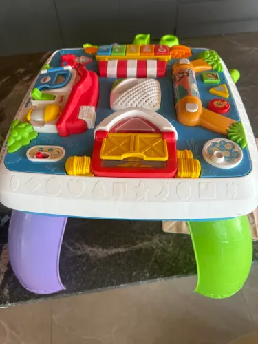 Mesa infantil brinquedo estímulos fisher price