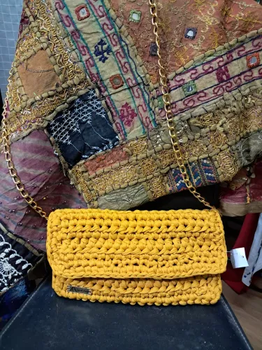 Bolsa em crochê fio de malha 