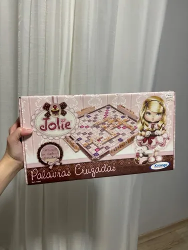 Jogo caça palavras Jolie