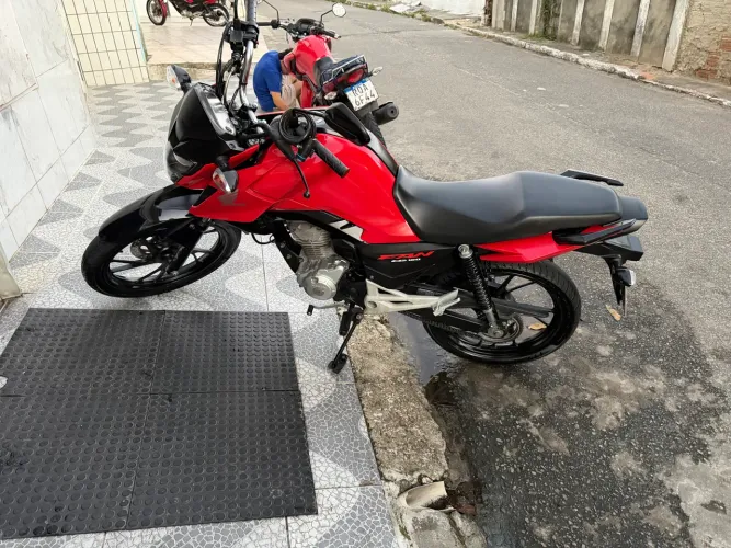 Moto CG 160 2025