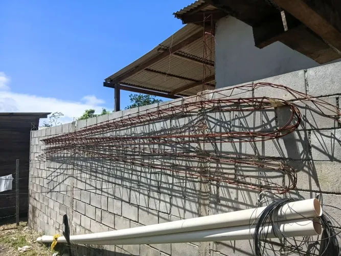 Vendo essas treliças 125 reais cada uma estão novas comprei e nao usei.