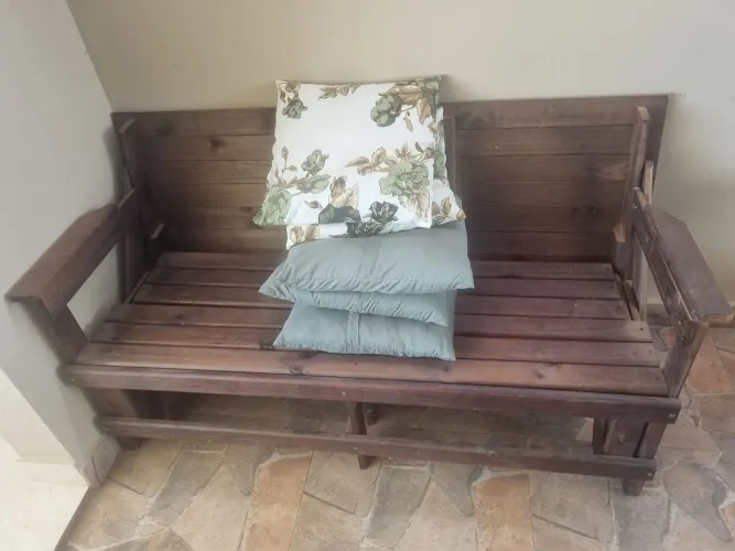 Mesa Banco 2 em 1. Oportunidade.