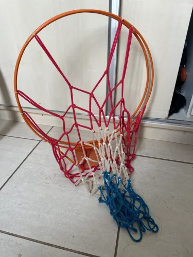 Cesta de basquete de ferro