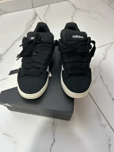 Tênis adidas unissex 