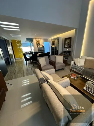 Casa de Condominio em Vale dos Cristais - Macaé