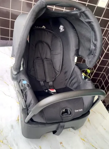 Bebê Conforto Safety 1st One-Safe Seminovo + Base Veicular e Manual