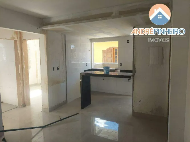 Oportunidade Única: Apartamento com Área Privativa no Bairro Maria Helena / Paraúna - ulti