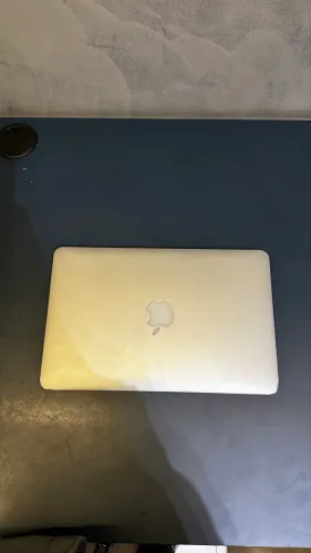 MacBook Air 2011