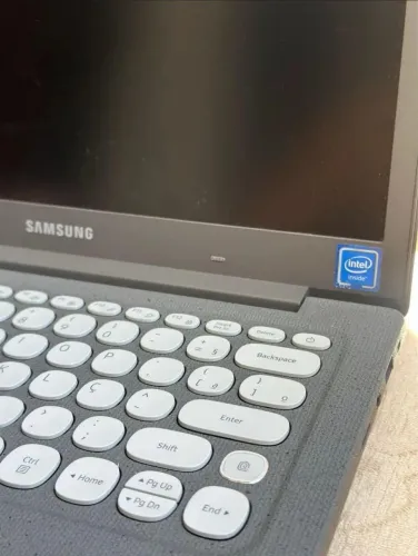 Notebook Samsung Flash F30 13,3 - Full HD - Leve e Rápido