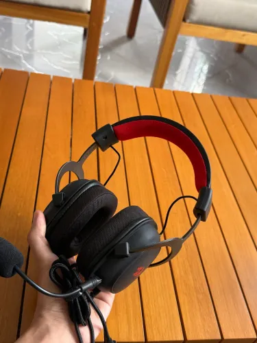 Headset Zeus Lite/ Fone de ouvido Gamer