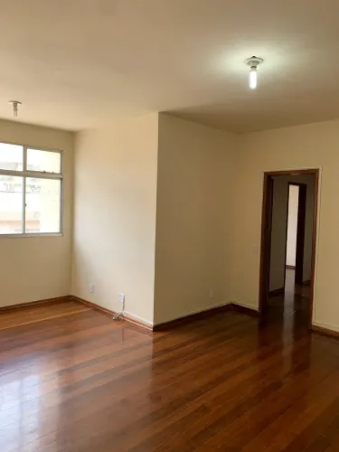 Proprietária: 3 Quartos c/suíte, closed, armários, 3 banheiros c Box, 120m2, vg livre