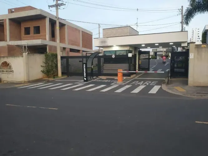 Terreno à venda em Campinas, Parque Rural Fazenda Santa Cândida, CONDOMÍNIO FLORA MILANO