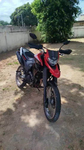 Vende se Lander 2024/2024