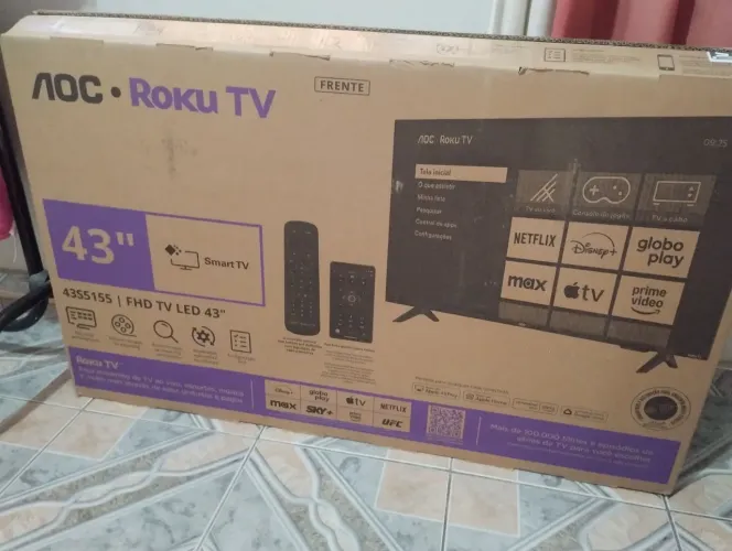 SMART TV 43 AOC Roku TV lacrada na caixa