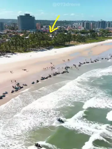 Casa no sítio São Paulo condomínio pé na areia.