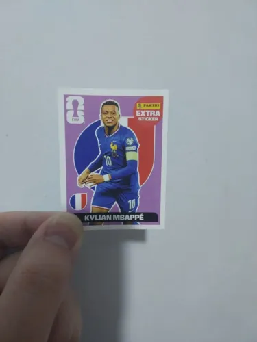 FIGURINHA KYLIAN MBAPPÉ ROXA 2026