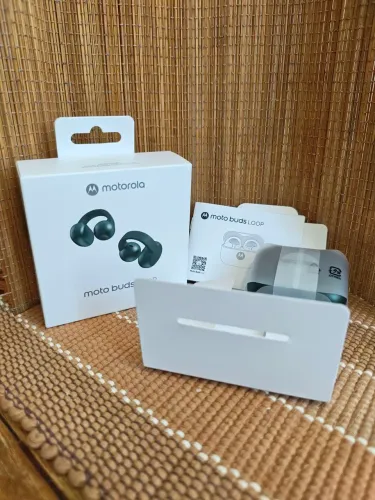 Fone Moto Buds Loop (Sound by Bose) Zero na Caixa