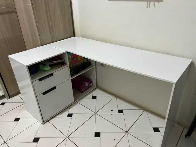 Mesa de Escritorio em L