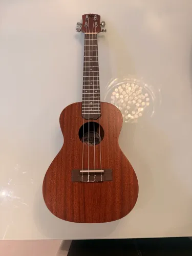 Ukulele Malibu