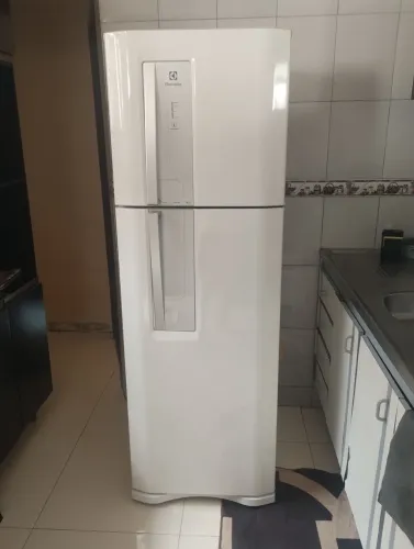 Vendo refrigerador Eletrolux Frost Free duas portas