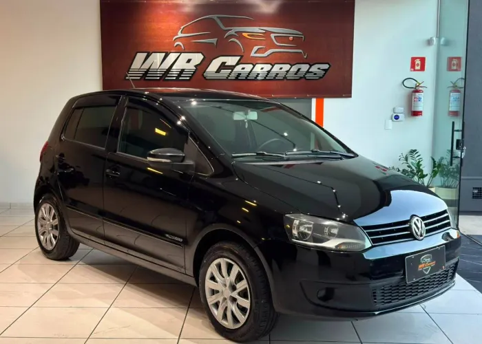 Volkswagen Fox 1.6 MI Total Flex 8V 5P 2013