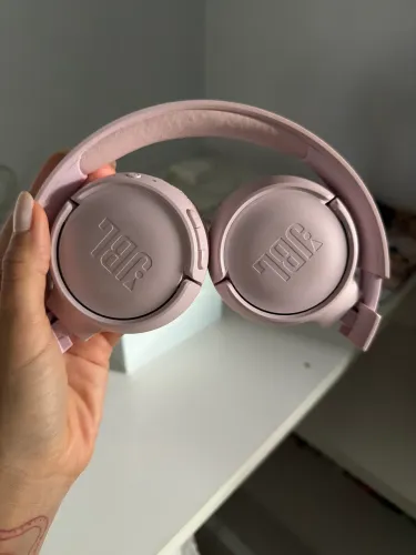 Fone JBL rosa seminovo 
