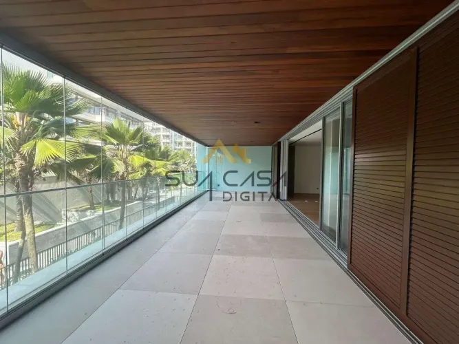 Apartamento à venda com 122m² na Barra da Tijuca REF: BAAP5384