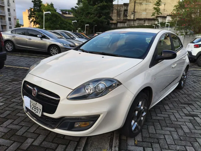 Fiat Bravo Blackmotion 1.8 Flex 16V 5P 2016