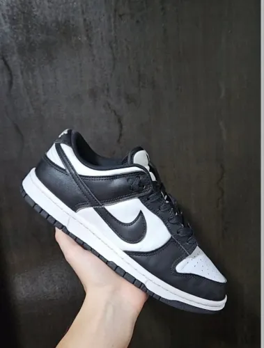 Dunk Low Panda Original ?