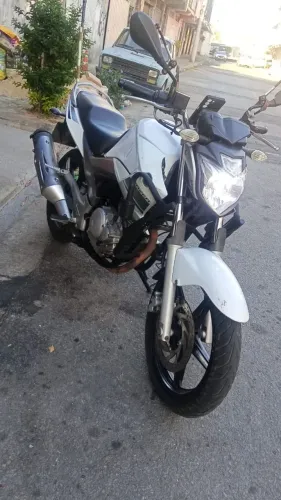 Fazer 250
