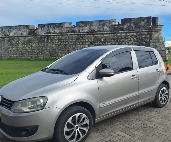 Volkswagen Fox 1.0 MI Total Flex 8V 5P 2012